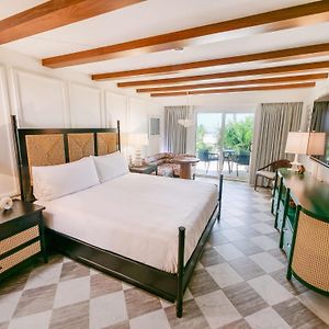 Zimmer mit Kingsize-Bett